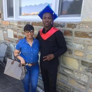 Meet your Posher, Aleta